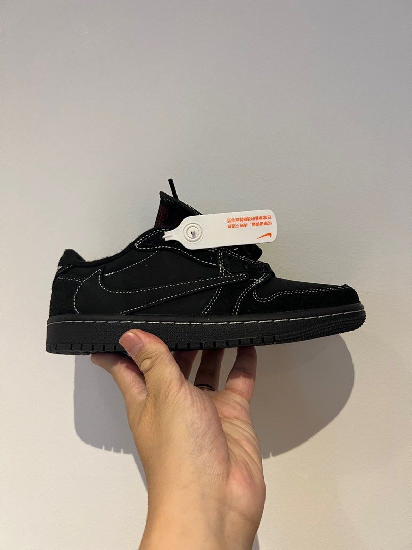 j1 low triple black