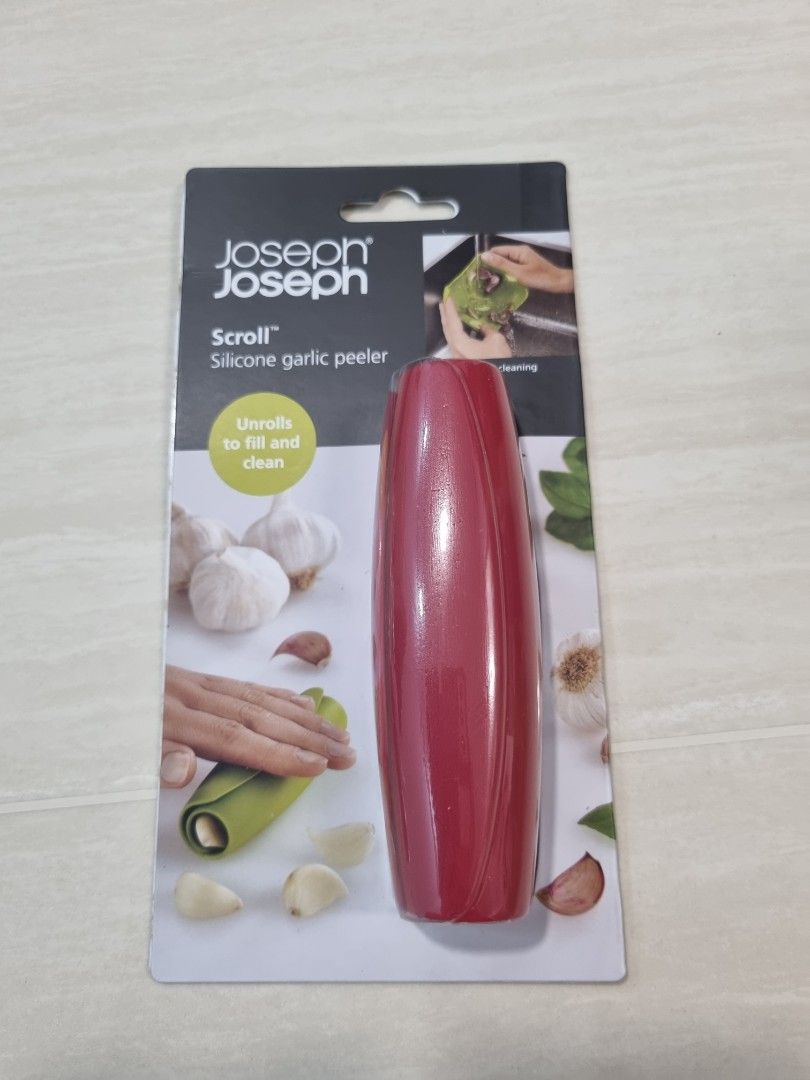 Joseph Joseph Scroll Silicone Garlic Peeler, Furniture & Home Living