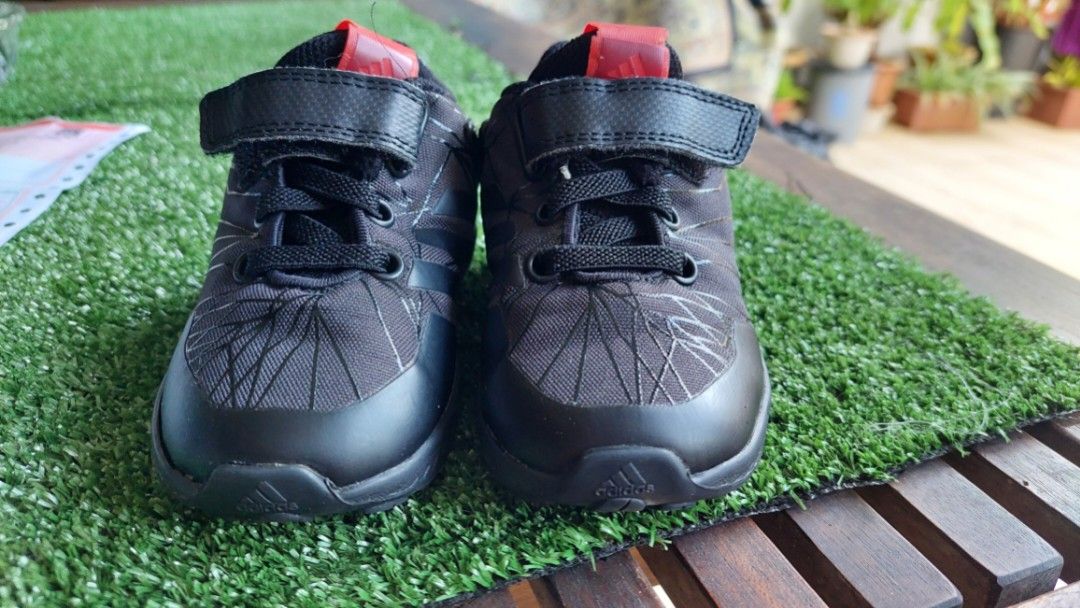 harga kasut adidas yeezy original