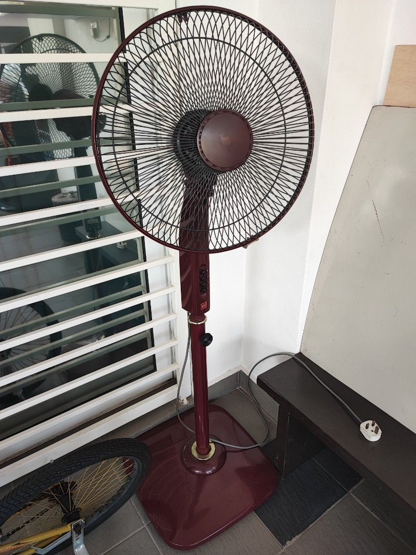 KDK branded tall standing fan, Furniture & Home Living, Lighting & Fans