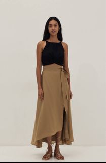 (Category: ) located in . Submitted by ecowardrobe (Listing ID 1235263467, Image 1). Description: .