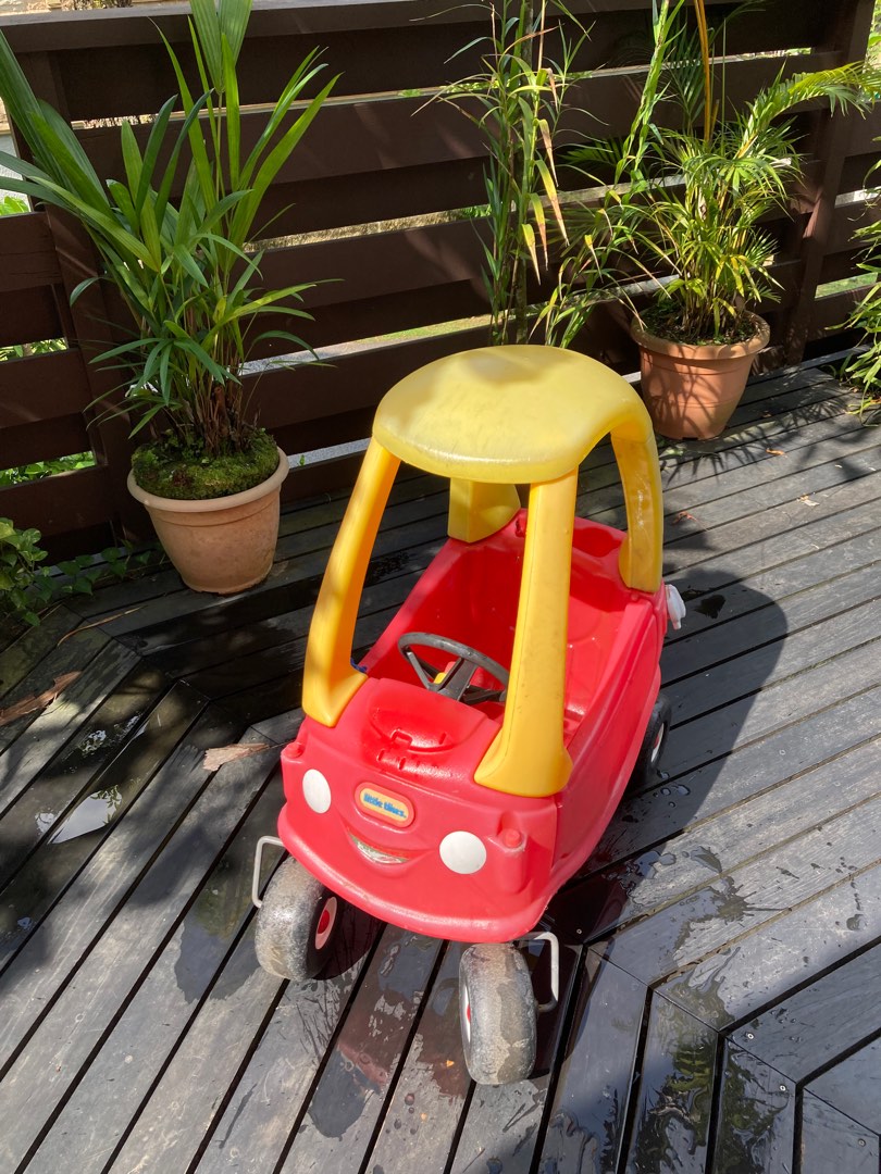 Little Tikes car available for sale