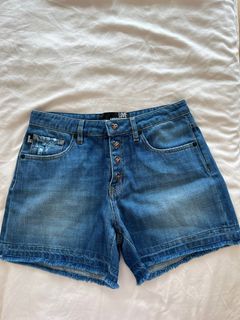 (Category: ) located in . Submitted by haythere (Listing ID 1235214628, Image 1). Description: .