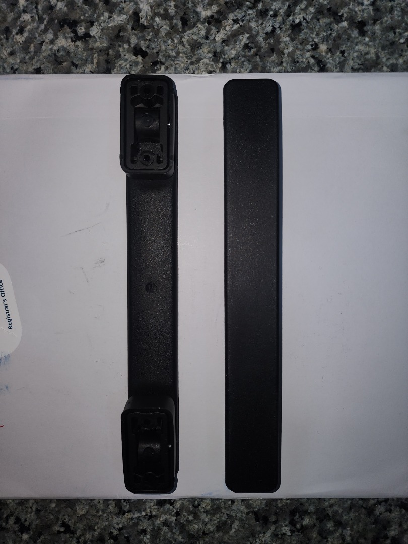 Luggage handle replacement, Everything Else on Carousell