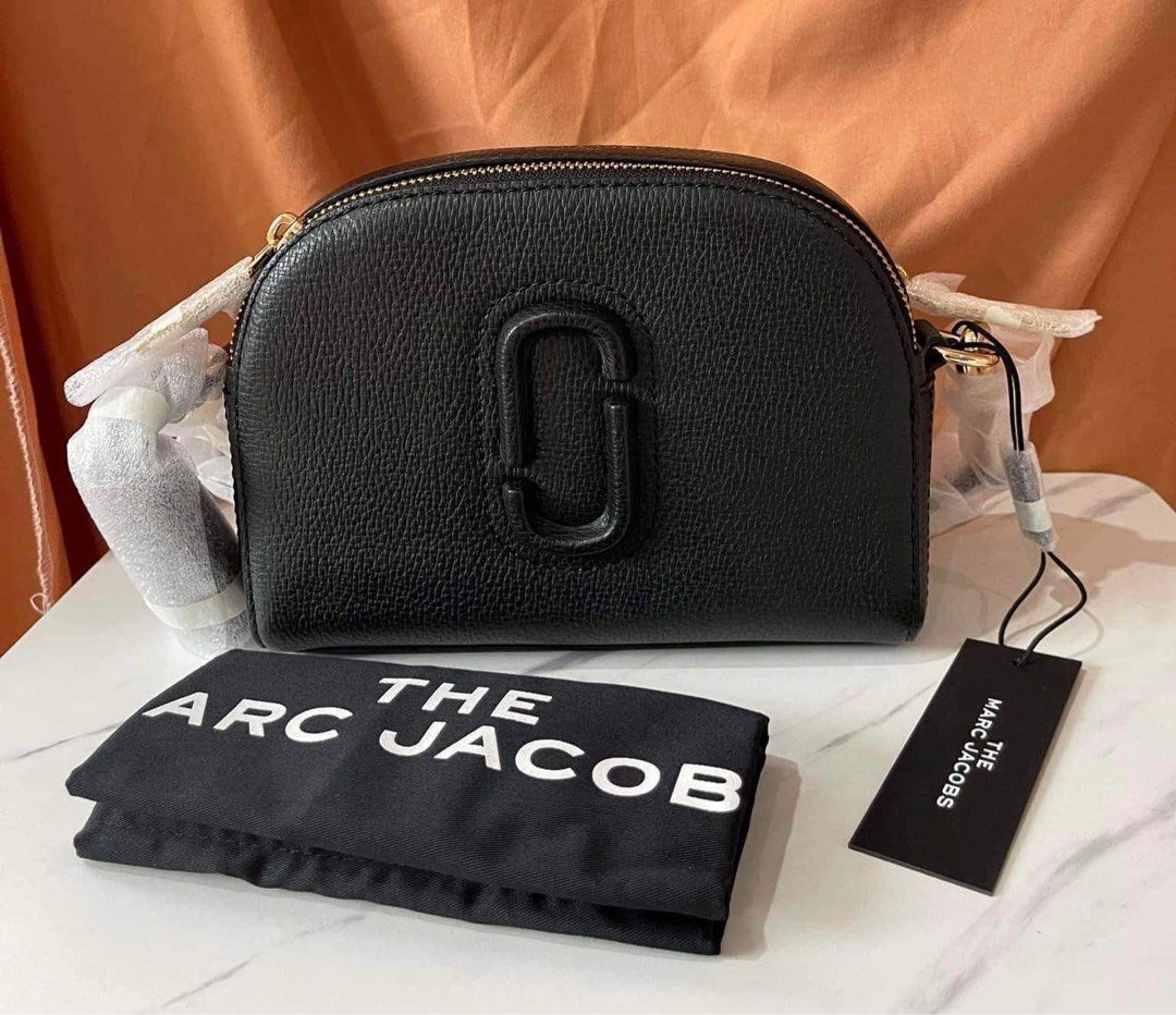 Marc Jacobs Shutter Leather Crossbody Bag Black on Carousell