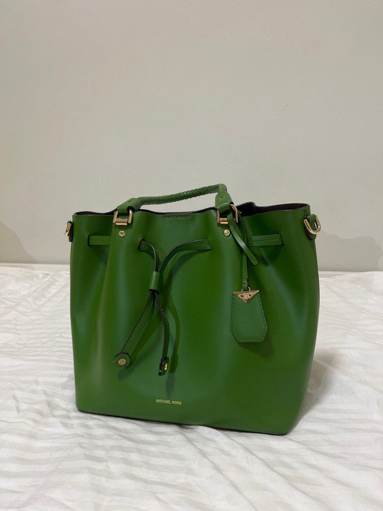 Michael kors sales green bucket bag