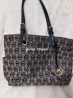 (Category: ) located in . Submitted by yanakolekzione (Listing ID 1235298784, Image 1). Description: .