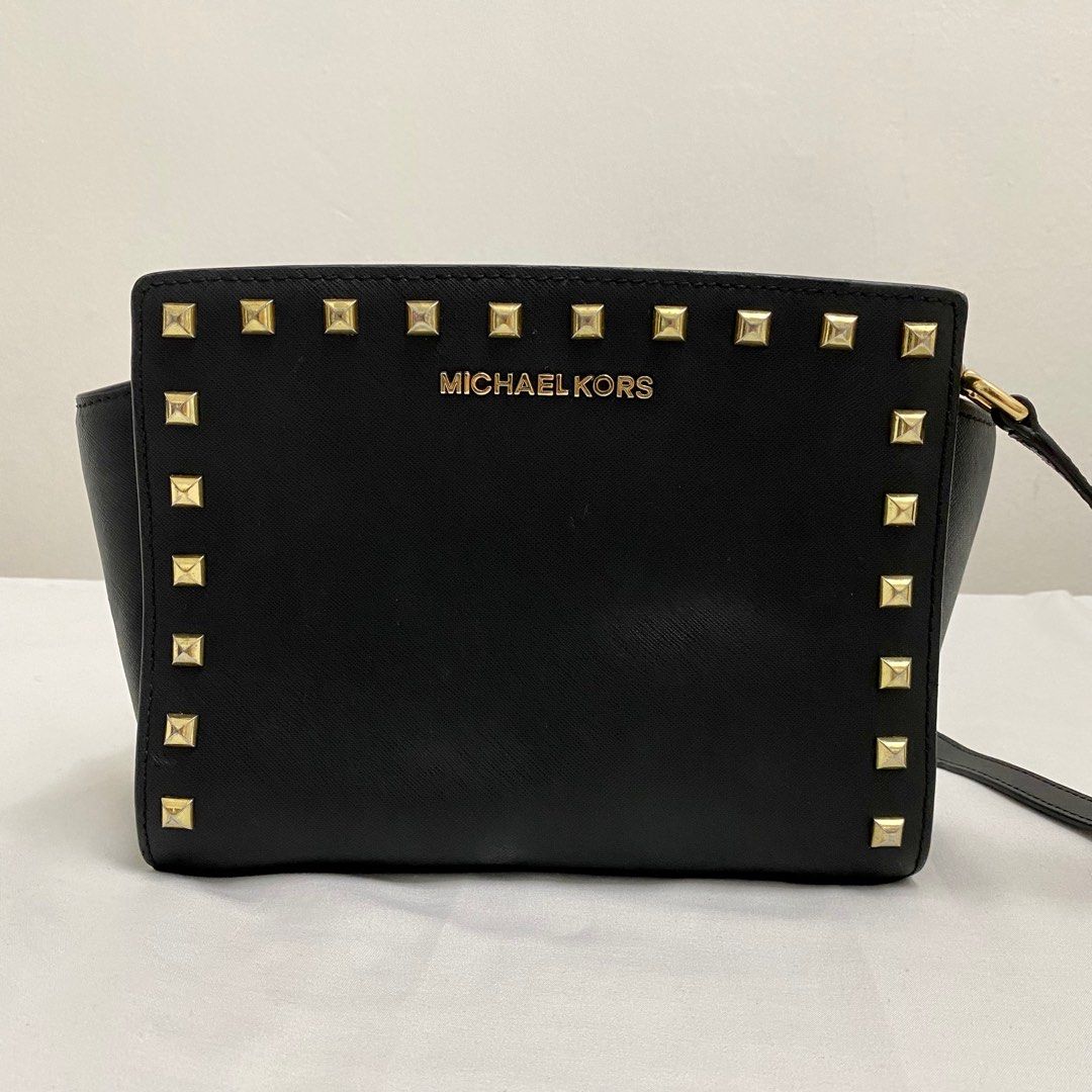 Michael Kors Pouchette Sling Bag, Luxury, Bags & Wallets on Carousell