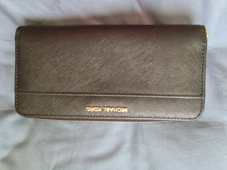 Buy Michael Kors Purses Pouches Between S 20 S 30 on Carousell SG