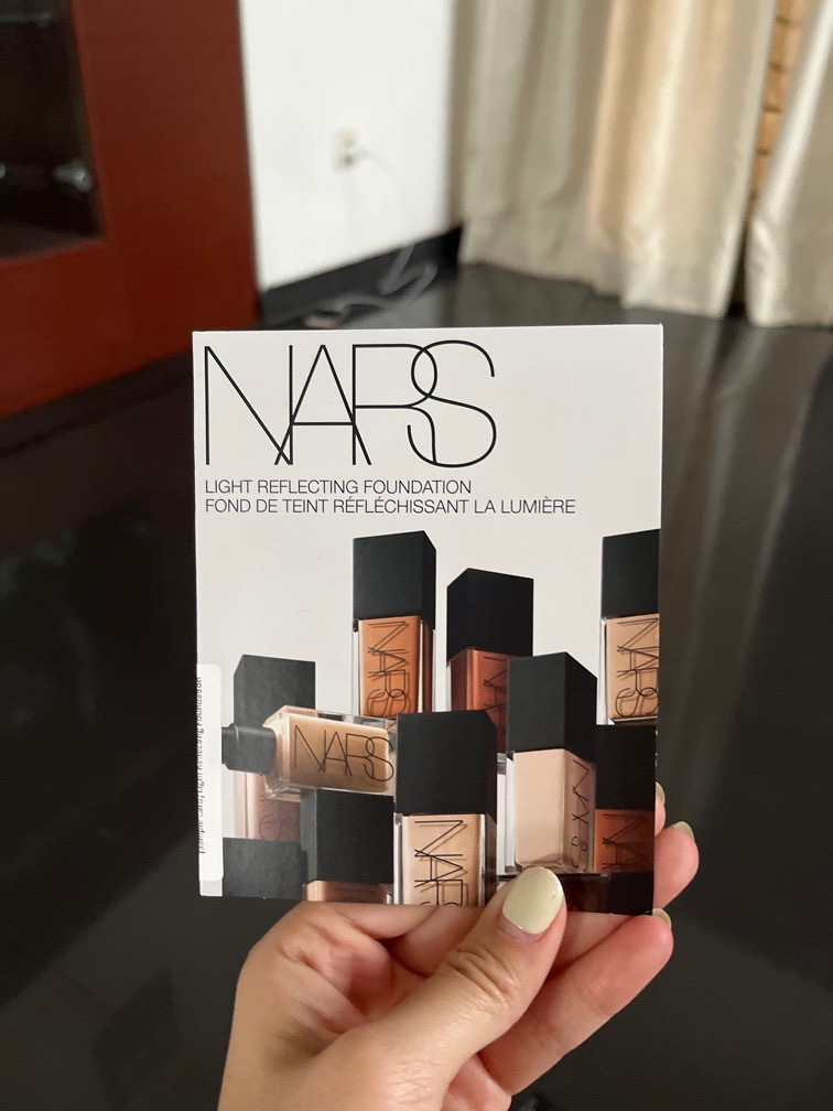 nars luminous light reflecting foundation
