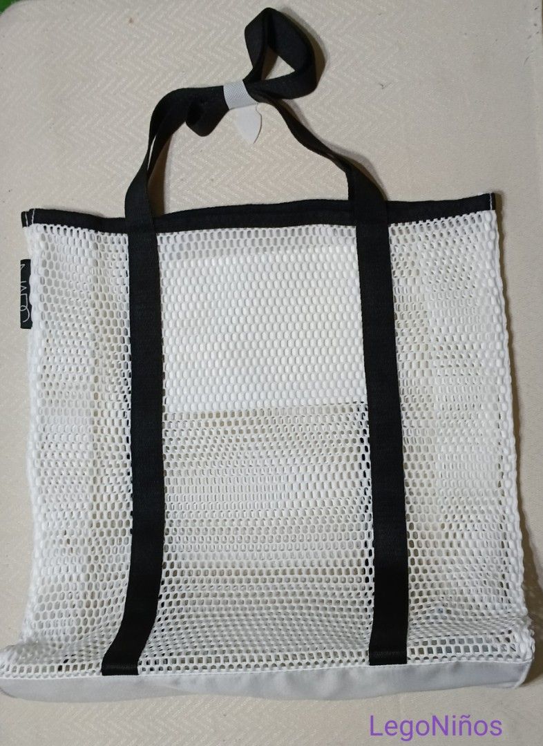 NARS Tote Bags (Sold individually) (Category: Makeup) located in Antipolo. Submitted by legoninos.legoninas (Listing ID 1235181597, Image 3). Description: sold individually NARS red ♥️ - PHP 475.00 Nars White - PHP 475.00 Authentic and brand new.