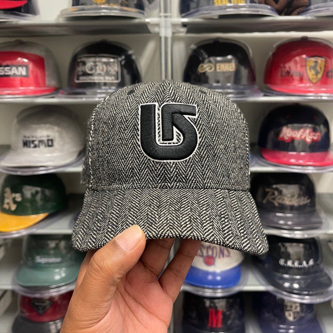 Burton top flexfit hat