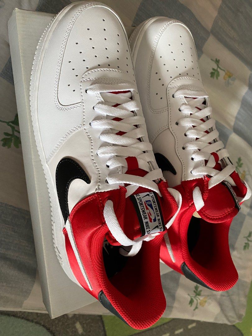 Nike Air Force 1 07 LV8