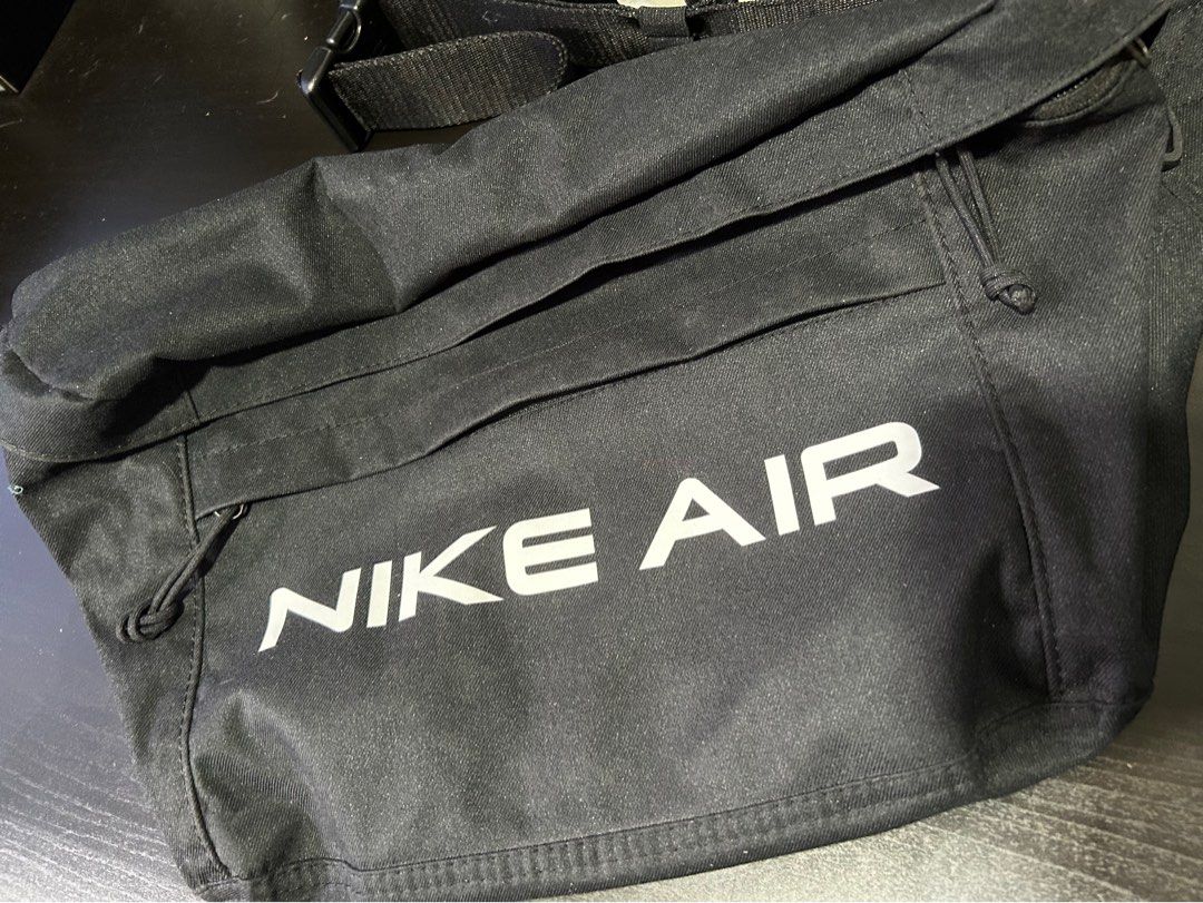 Nike discount air pouch