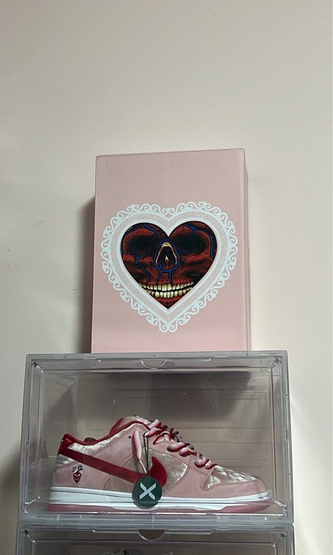 strangelove dunks special box