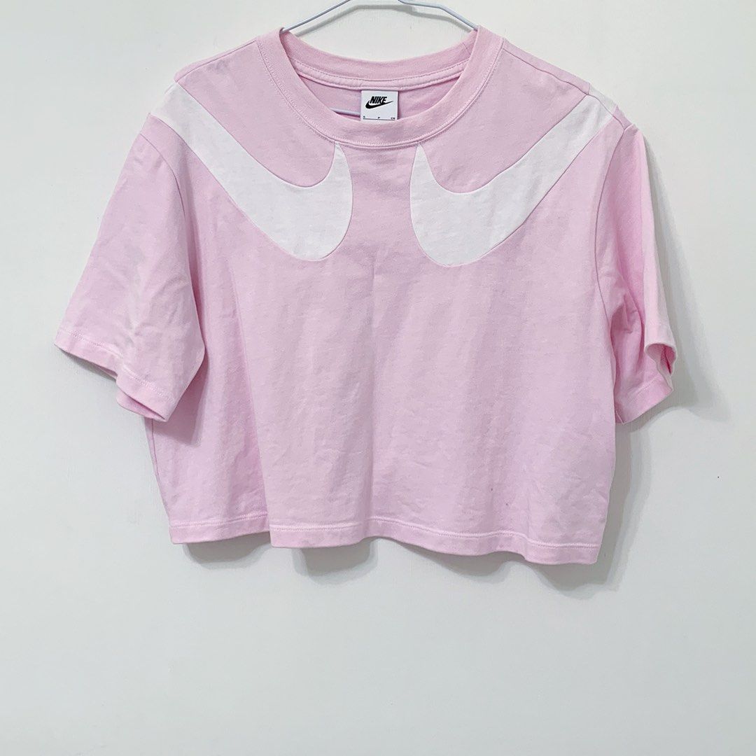 W sportswear on sale