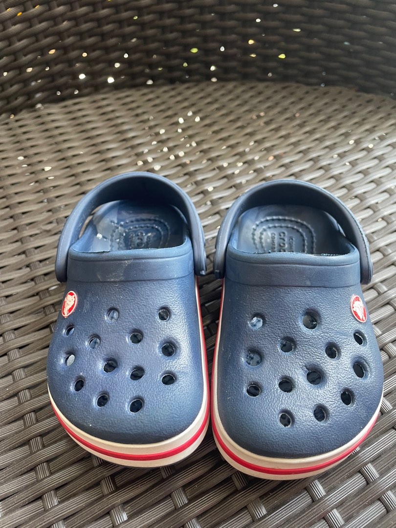 Crocs toddler 9 sale