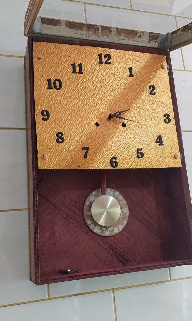 Pendulum clock on Carousell