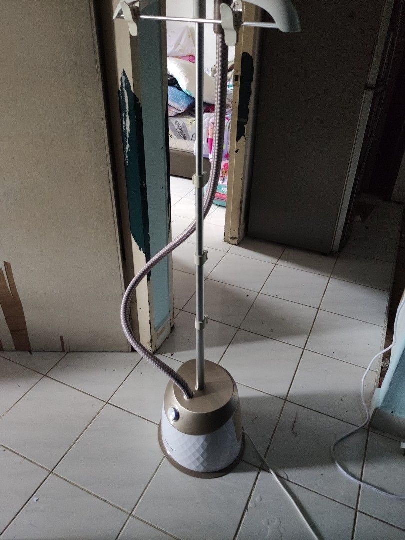 Philips Garment Steamer EasyTouch Plus, TV & Home Appliances, Irons