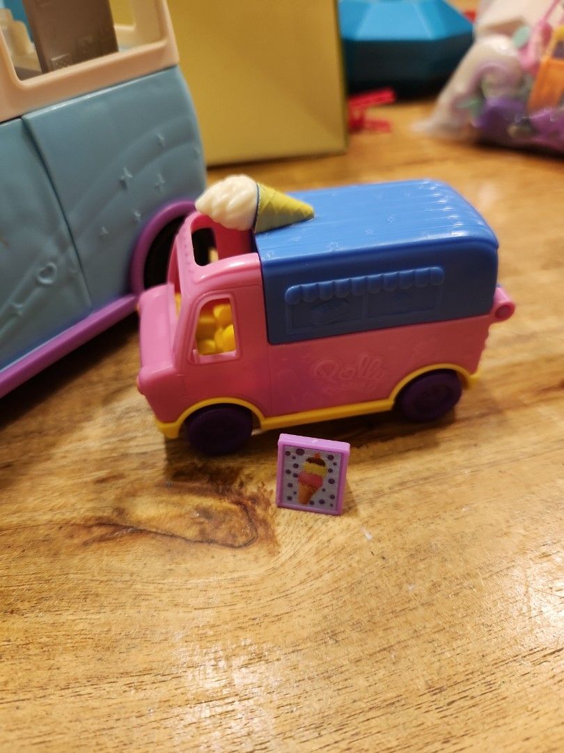 Polly pocket glamping van playset mini ice cream van Hobbies