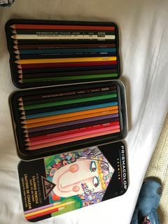 Prismacolors (24 colored pencils)