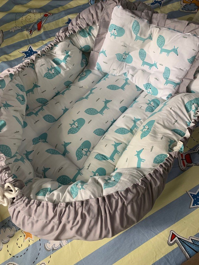 Reversible bed nest co-sleeper (unisex) (Category: Bed Guards) located in Quezon City. Submitted by frenzyann (Listing ID 1235184534, Image 1). Description: As is.