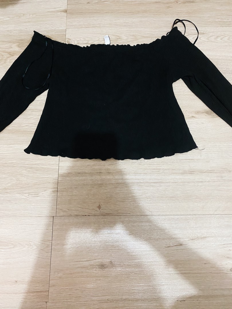 Sabrina Top On Carousell