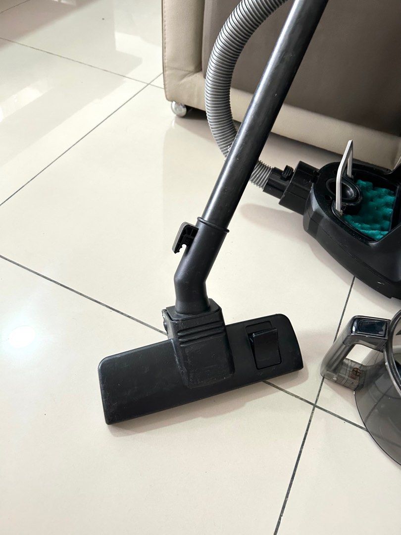 Samsung SC4470 Bagless Canister Cylinder Vacuum Cleaner (Lightly Used