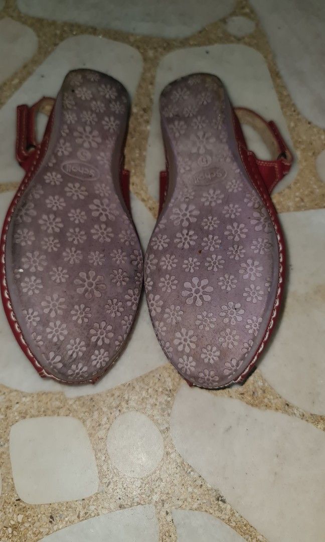 scholl memory cushion shoes