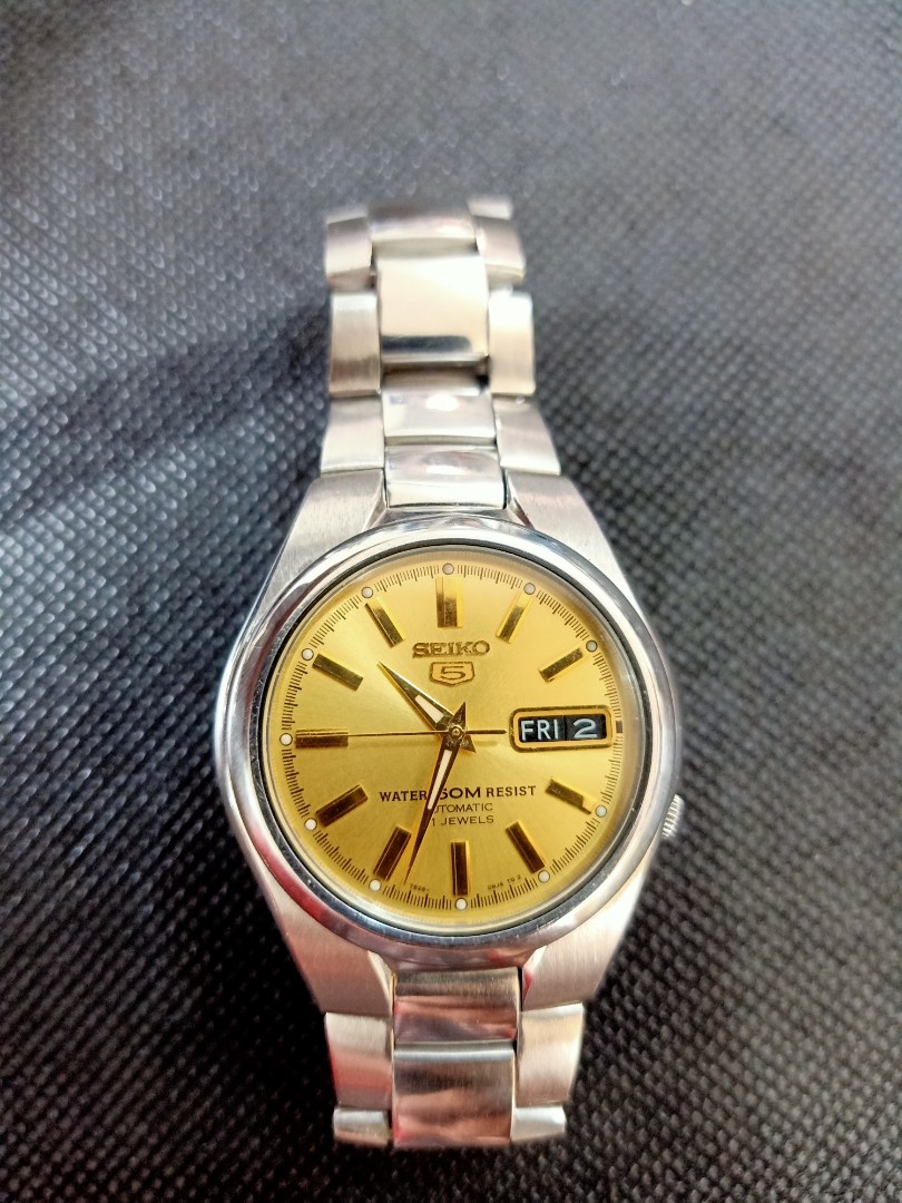 Seiko automatic, Men's Fashion, Watches & Accessories, Watches on Carousell