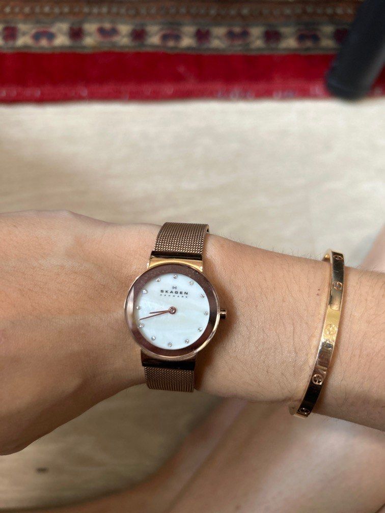 Skagen mother of pearl face Women s Fashion Watches