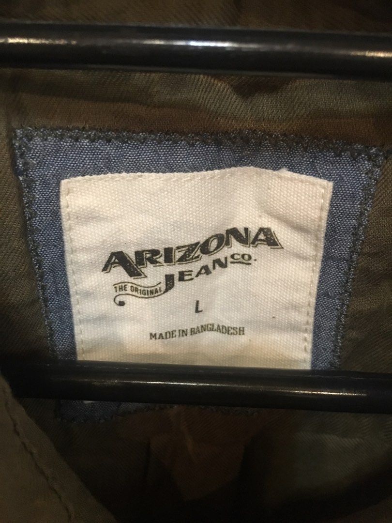 Sleeveless Arizona Jeans (Category: Sleeveless) located in Antipolo. Submitted by joyskijoy (Listing ID 1235279008, Image 2). Description: Guaranteed Authentic. Bought in USA. Seldom used..