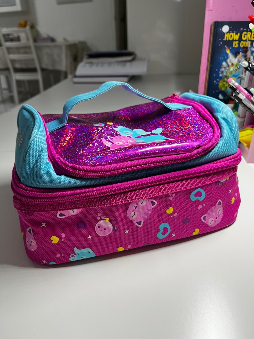 Smiggle lunch bag, Babies & Kids, Going Out, Other Babies Going Out