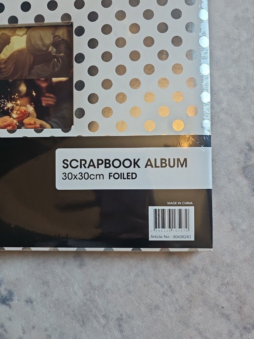 [SPOTLIGHT] Scrapbook Album 30 x 30cm [Plastic Sheets included inside