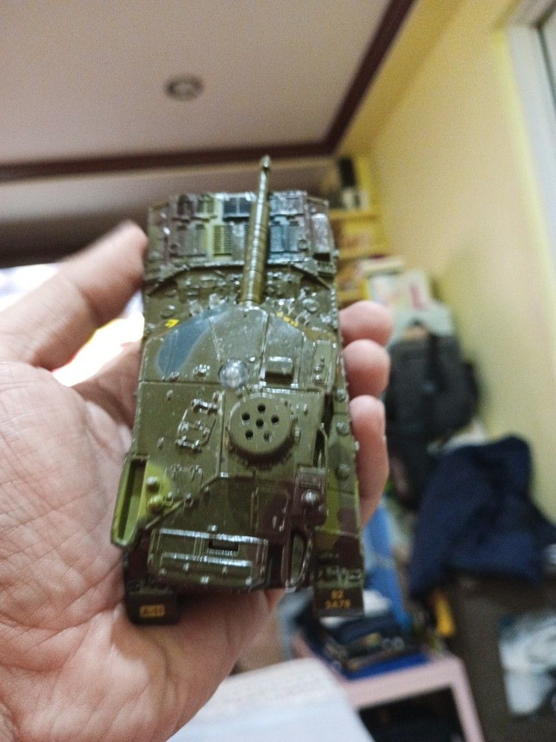 Tank Diecast (Category: Vehicle & Diecast Models) located in Legazpi City. Submitted by kikosgarage (Listing ID 1235309997, Image 3). Description: pull back.