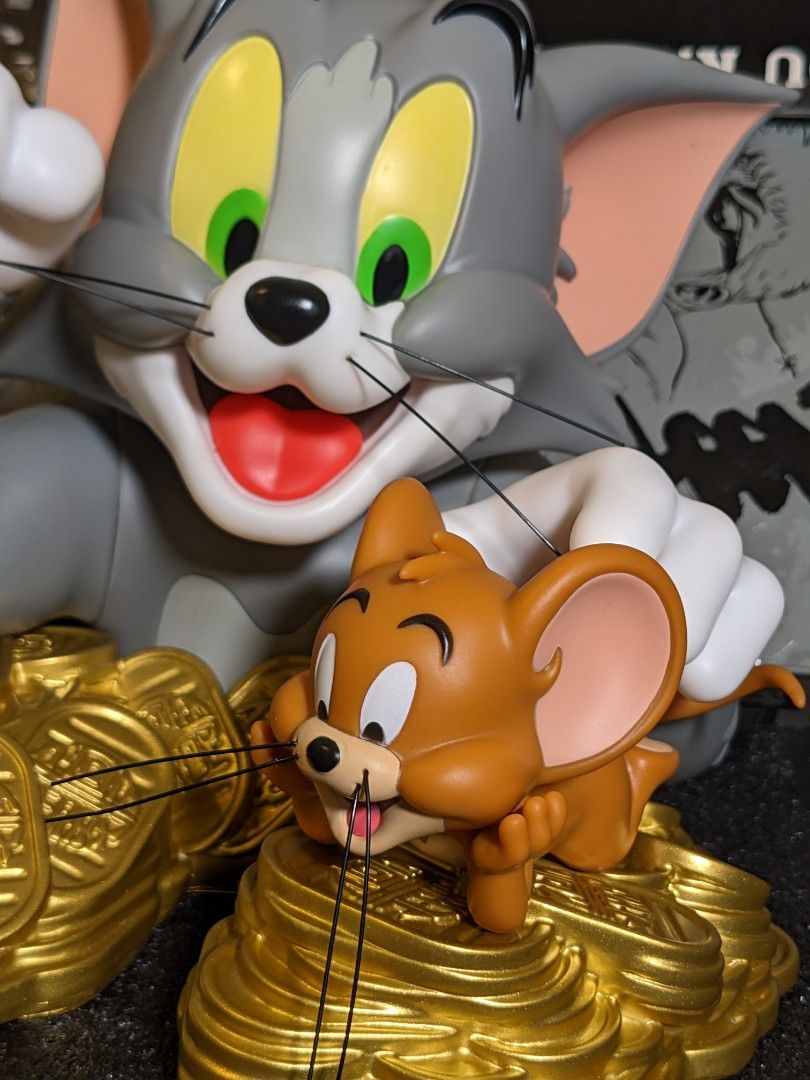 Tom and Jerry Maneki Neko Bust by Soap Studio (Category: Figurines & Statues) located in Quezon City. Submitted by timecheckph (Listing ID 1235150473, Image 2). Description: FOR SALE: Tom and Jerry Maneki Neko Bust by Soap Studio PRICE: Php 9500 Brand-New (10 out of 10 condition) Amazing details Unit only with bubble insert + protective plastic Rare and highly collectible. Ideal gift for Tom & Jerry and retro cartoon fans Free shipping via Grab /
