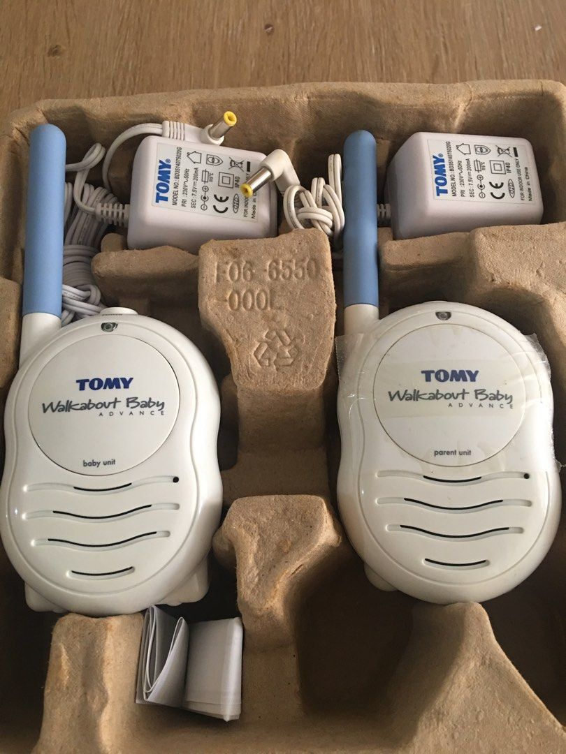 Tomy walkabout shop baby monitor