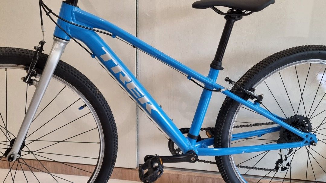 Trek Wahoo 26 10kg lightweight kids hybrid bike Sports Equipment