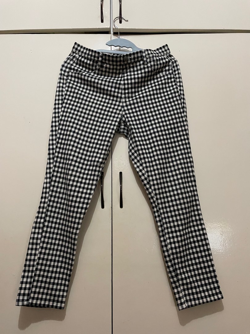 Uniqlo gingham pants on Carousell