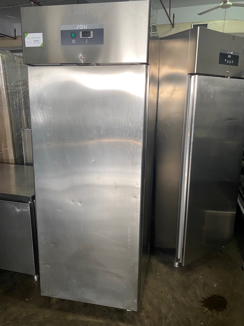 Upright freezer. Blower cooling. Made in Italy. Free deliver and