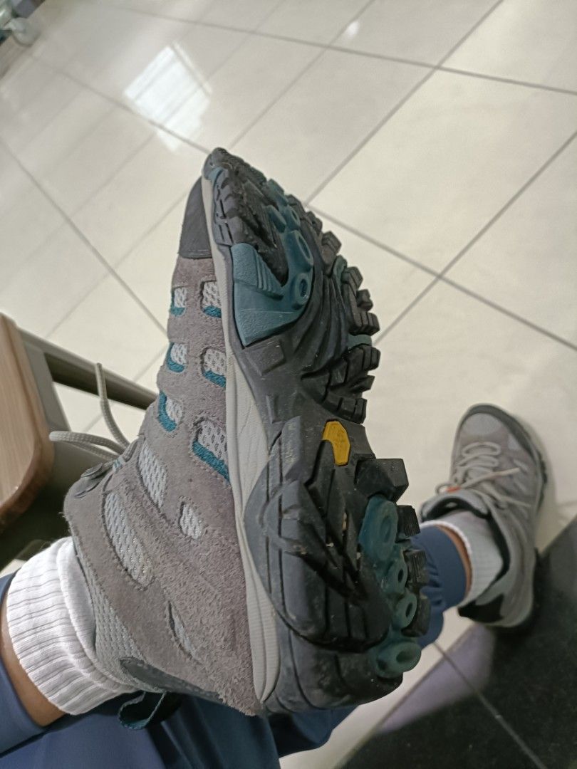 Used womens deals hiking boots