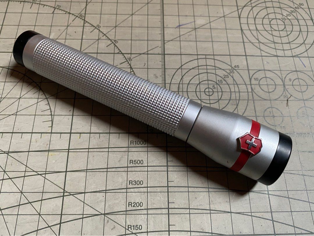 Victorinox led 2025 flashlight