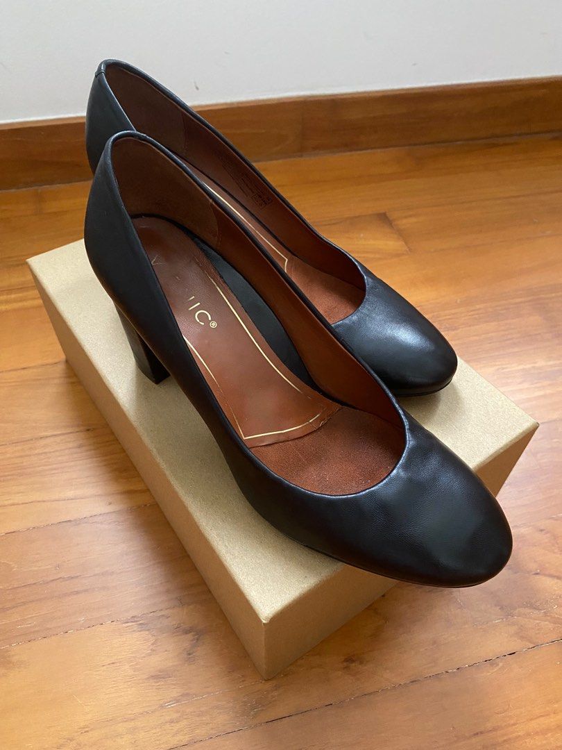Vionic block deals heels