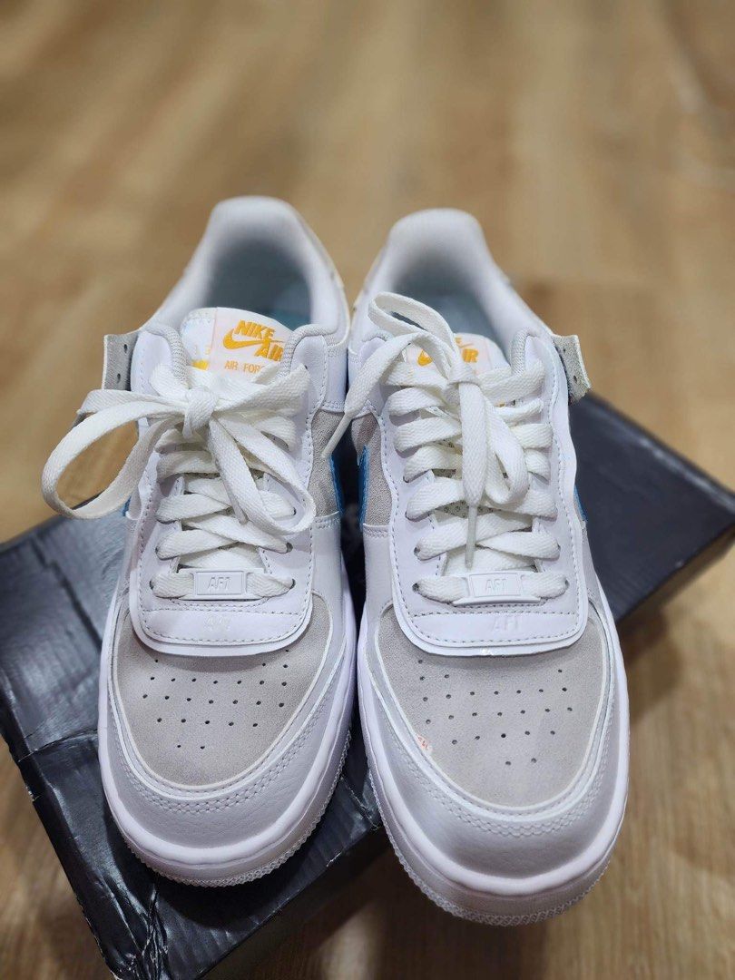 WMNS NIKE AIR FORCE 1 WHITE VAST GREY GLACIER ICE