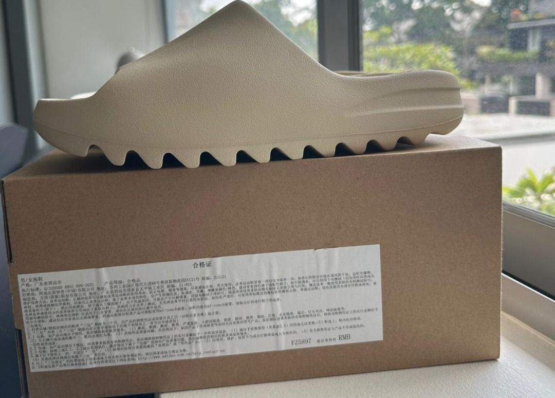 Yeezy slide stockx best sale