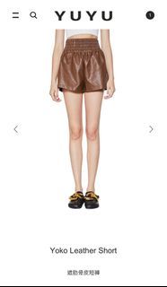 Yuyu active yoko leather short 遮肋骨皮短褲