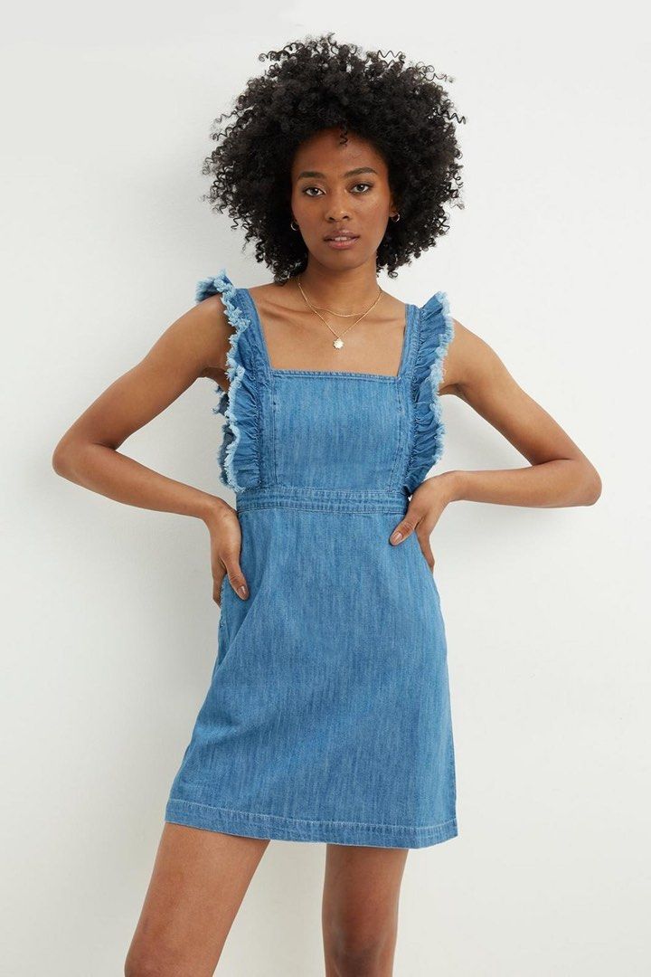 Zara Pinafore Denim Dress Jumpskirt M Size Women s Fashion Dresses Sets Dresses on Carousell