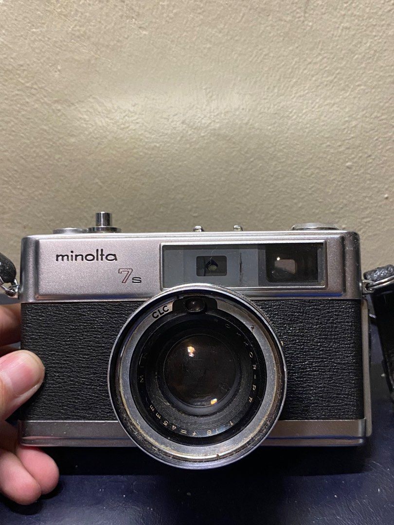 1960’s Minolta Hi-Matic 7s (Category: Cameras) located in Paranaque City. Submitted by gusygusgus (Listing ID 1238582595, Image 1). Description: This is a 60’s Minolta Hi-Matic 7s. It’s the 3rd camera in the HI-matic series. Light meter works Uses a 1.35V PX625 battery for the light meter. You can use it still without the light meter. Comes with the original strap! Needs to be CLAd and resealed Overall due to the vintage state, there are of cours