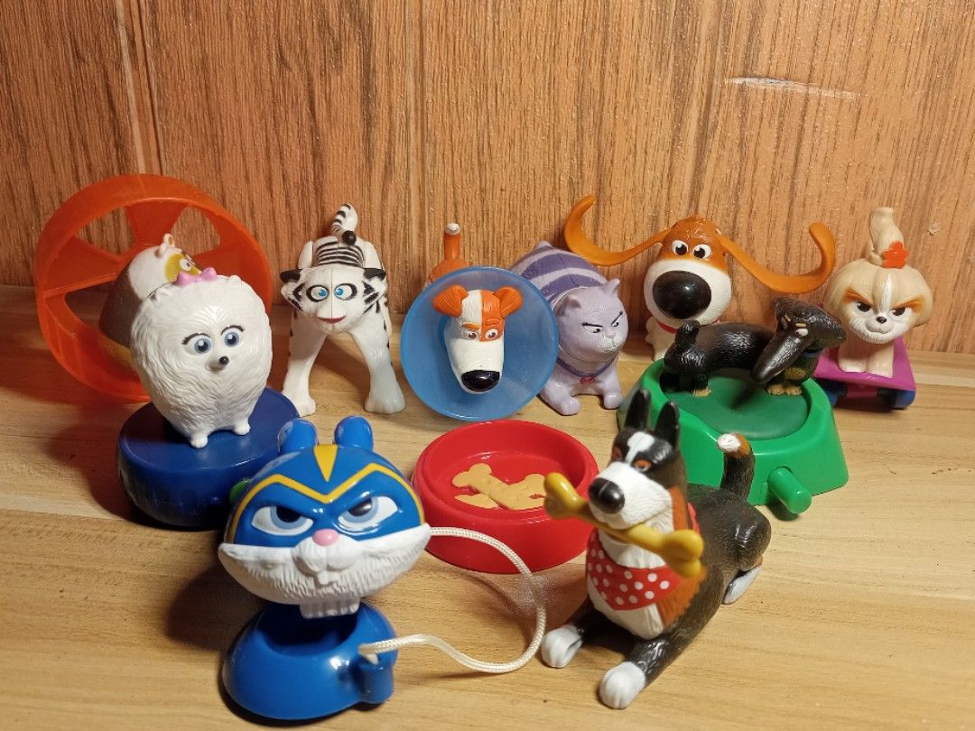 Secret life of pets mcdonalds 2025 toys 2019