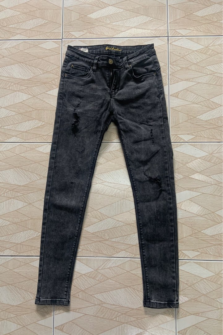 29 W Dickies Gold Edition (Super skinny) on Carousell